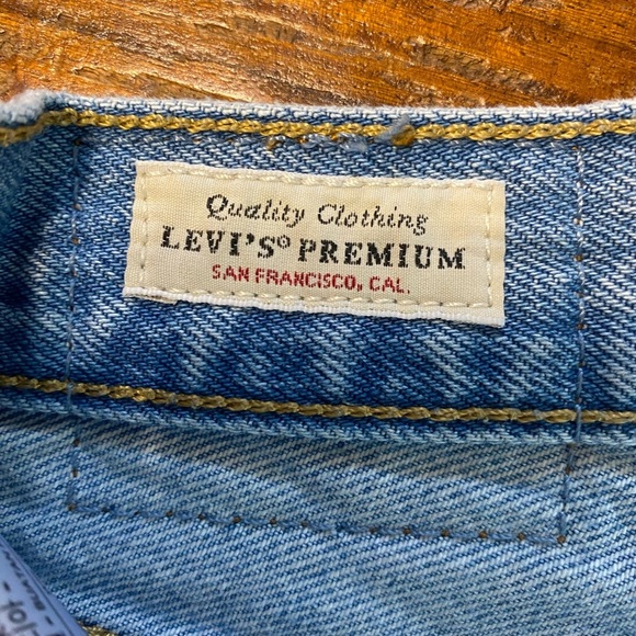 LEVI’S 501 “Big E” Jean Shorts Ripped Distressed Size 28 - Picture 10 of 13